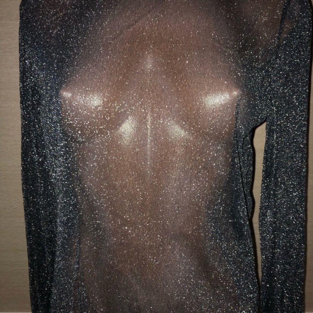 Top - Picture 2 of 4